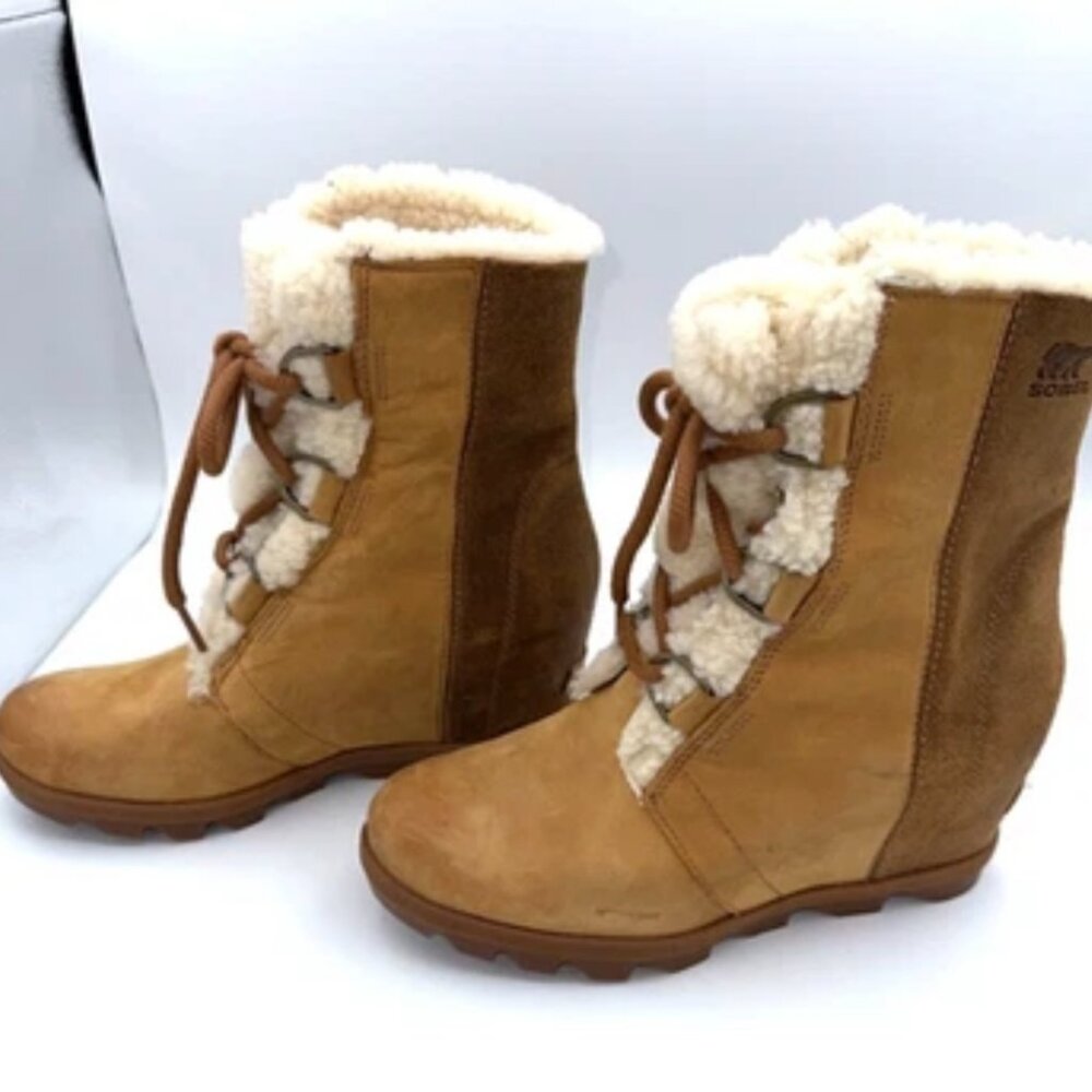 Sorel Joan of Arctic Wedge II Shearling Leather Camel Suede Boots Womens Sz 9.5